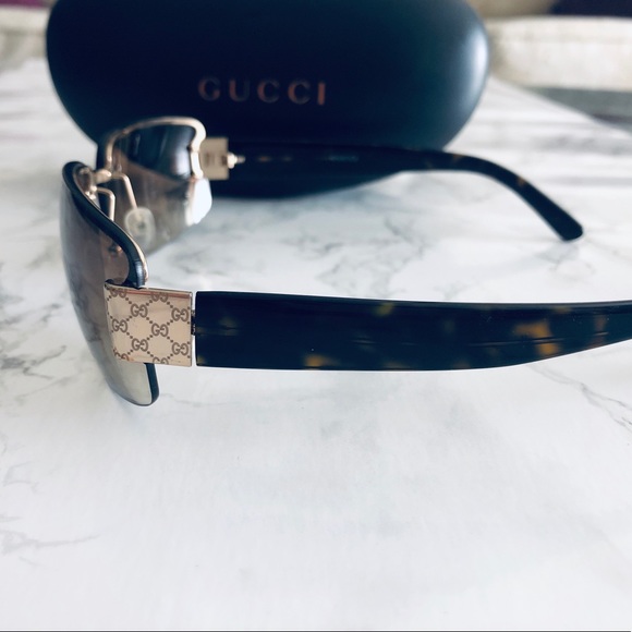 Gucci Sunglasses - Picture 2 of 4